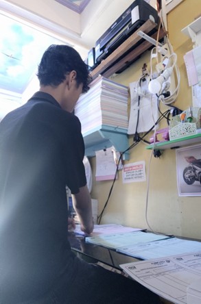DOKUMENTASI PKL DI PERCETAKAN IWAN OFFSET TARAKAN